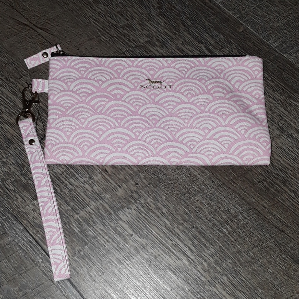 Scout wristlet bag